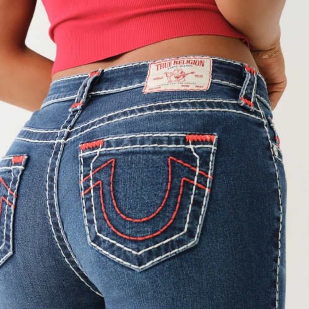 True Religion skinny with red stitch accents 32